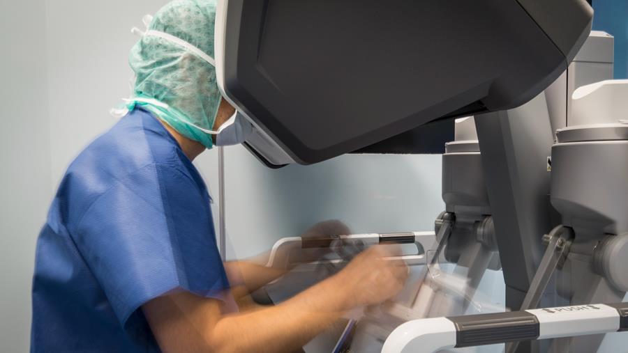 AZORG viert 500ste robotgeassisteerde radicale cystectomie