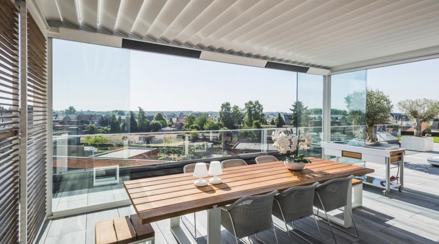 Une tonnelle sur le toit-terrasse peut ausse élargir le logement